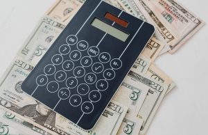 Geliat Bisnis Fintech di Tengah Perlambatan Ekonomi Dunia